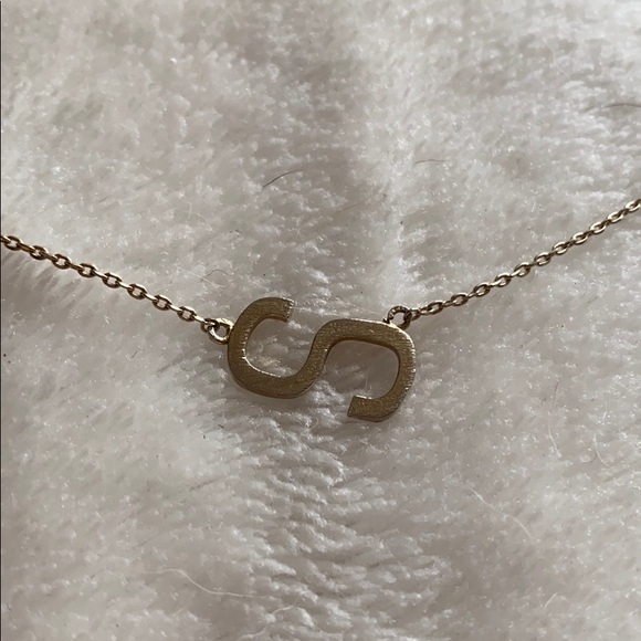 S choker necklace - Picture 2 of 4